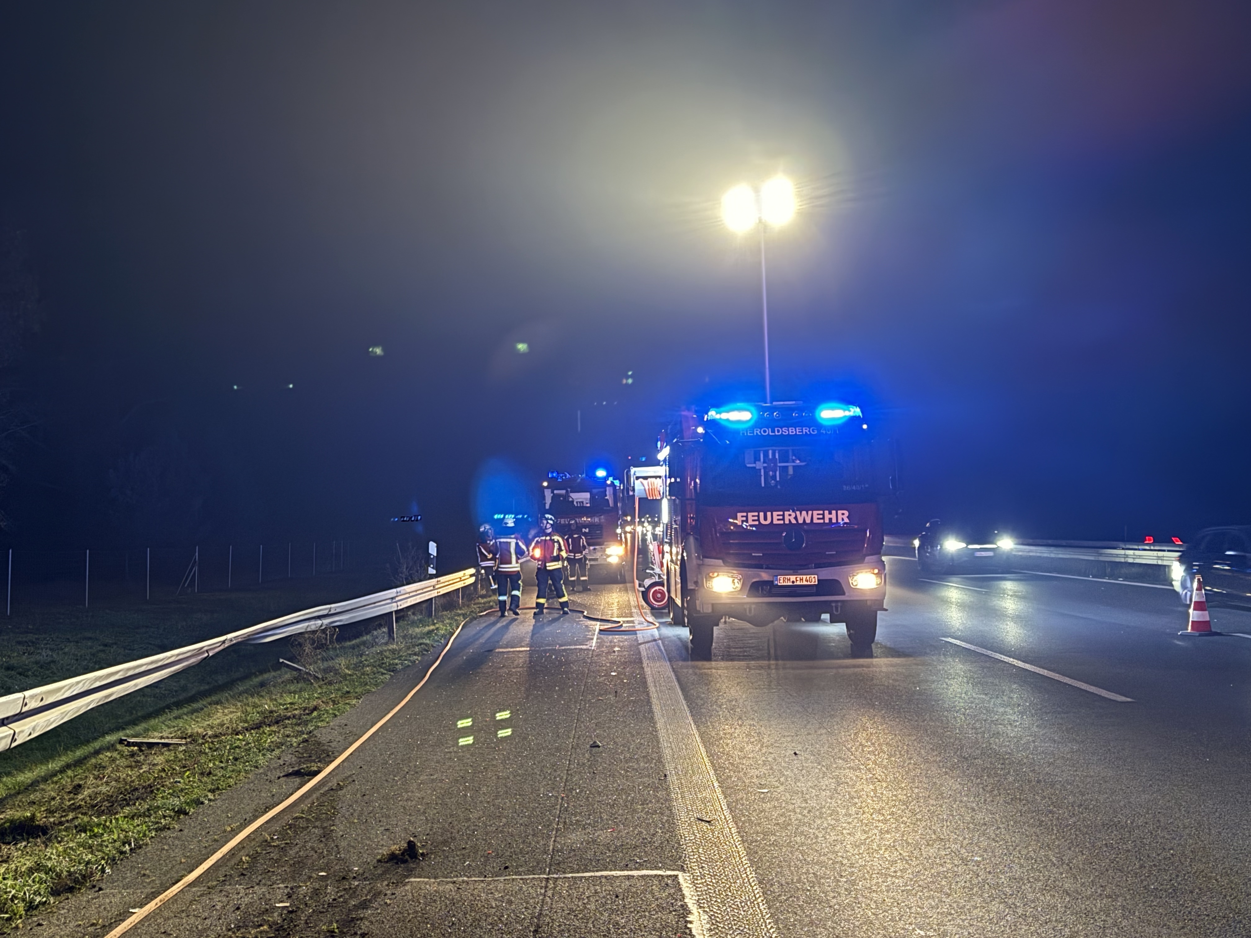 24-11-08 22-57-51 9195.jpg